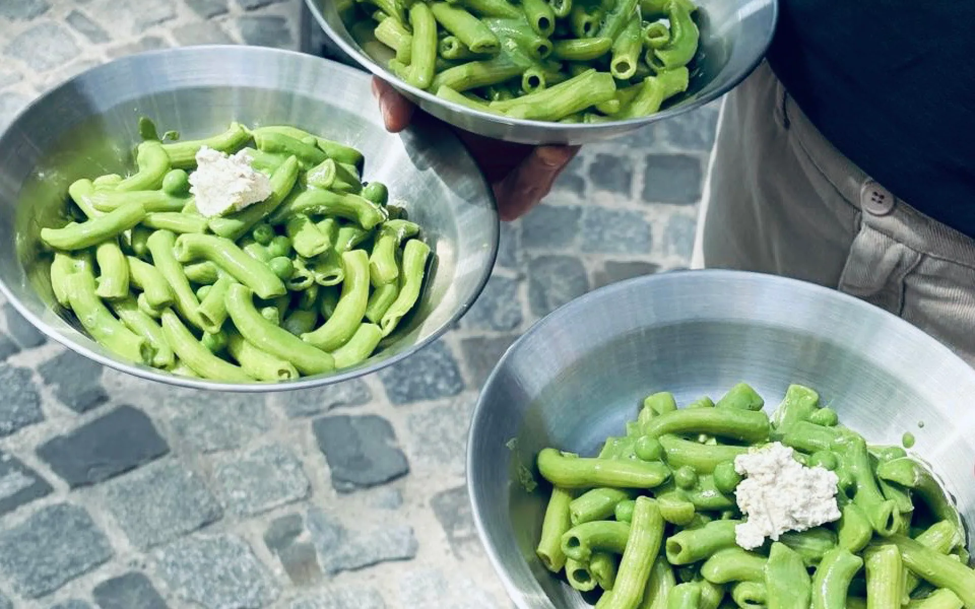  Pasta service:  Fresh bowls of vibrant green pasta served during the MAFFOOD kitchen takeover at Café Keulen.