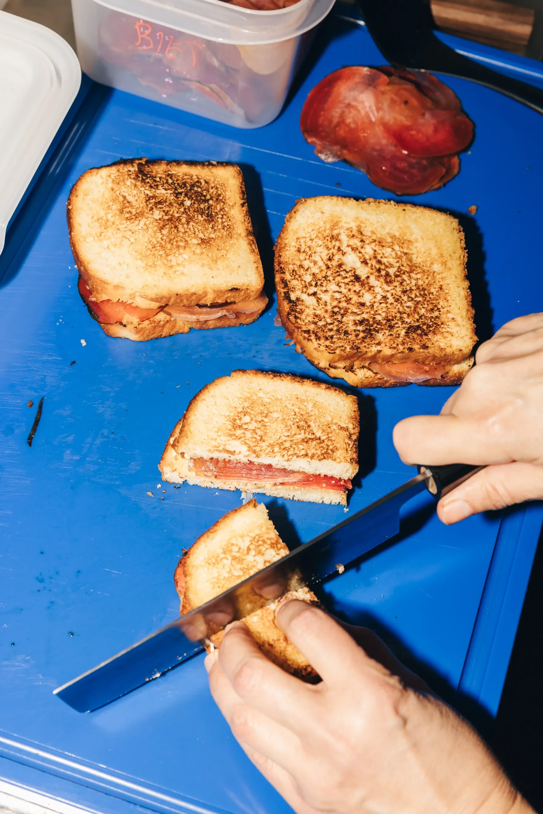 cutting sando