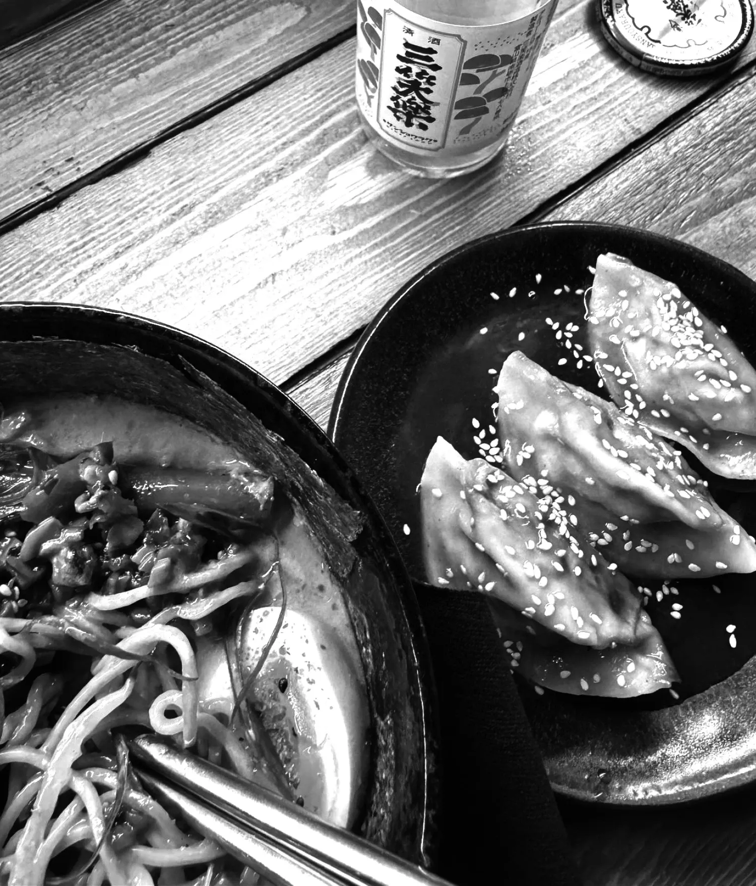 ramen x gyozas